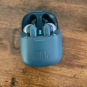 JBL Wireless Earbuds